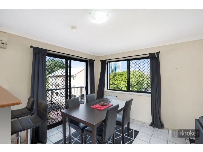 7/9 Bright Avenue, Labrador QLD 4215