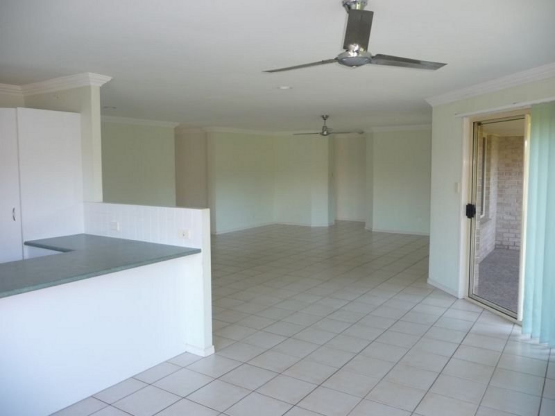 13 Stromlo Court, Pacific Pines QLD 4211
