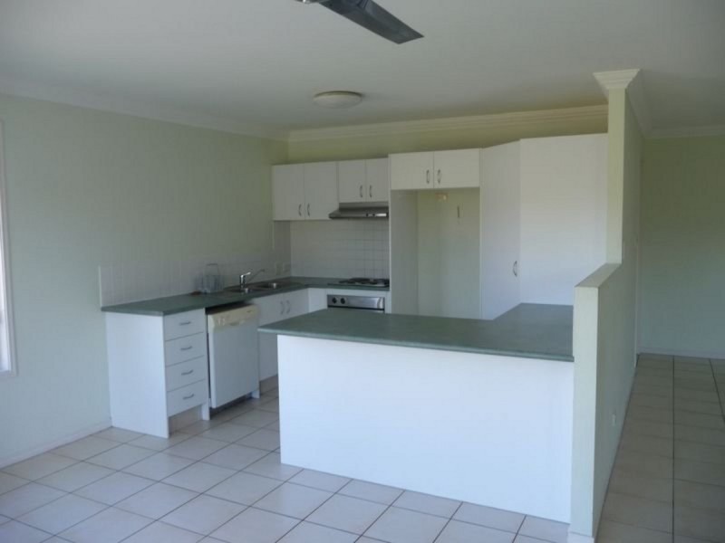 13 Stromlo Court, Pacific Pines QLD 4211