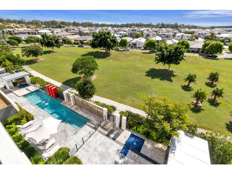 312/15 Compass Drive, Biggera Waters QLD 4216