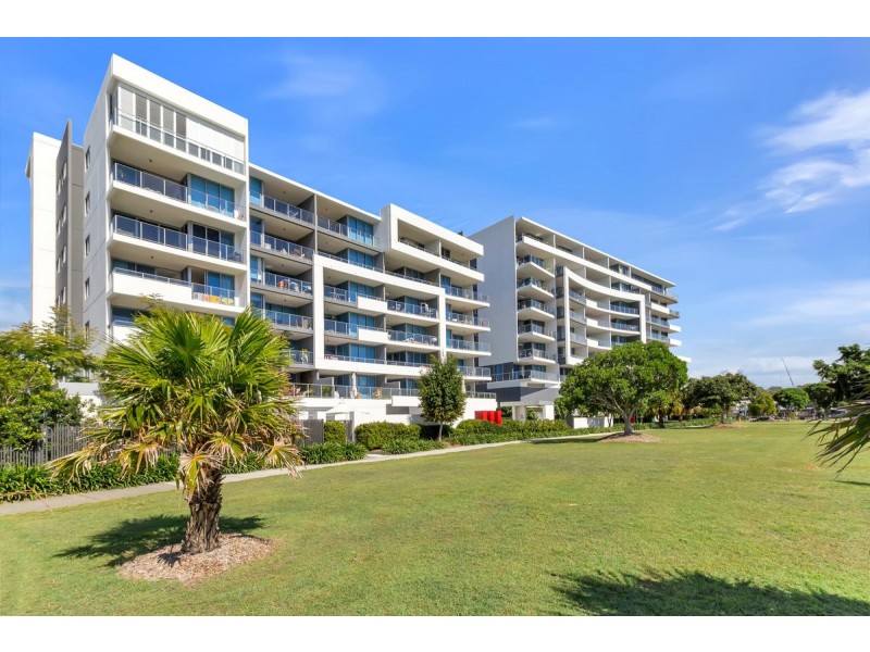 312/15 Compass Drive, Biggera Waters QLD 4216