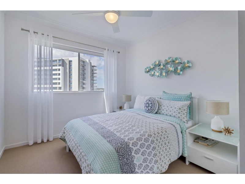 312/15 Compass Drive, Biggera Waters QLD 4216