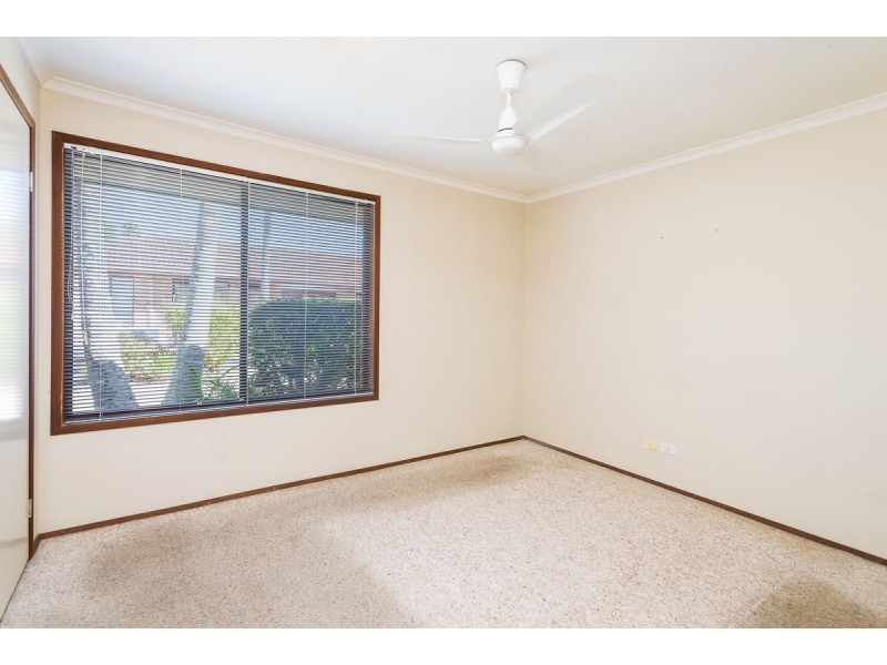 1/265 Government Road, Labrador QLD 4215