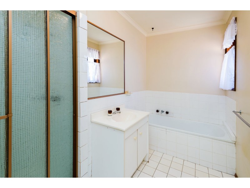 1/265 Government Road, Labrador QLD 4215