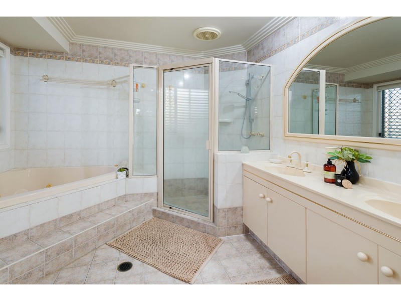 80 Limetree Parade, Runaway Bay QLD 4216