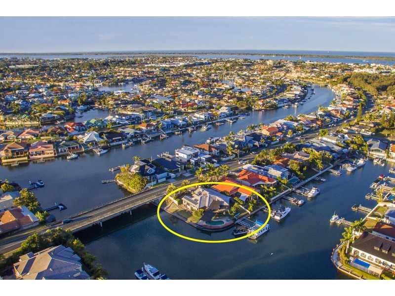 80 Limetree Parade, Runaway Bay QLD 4216