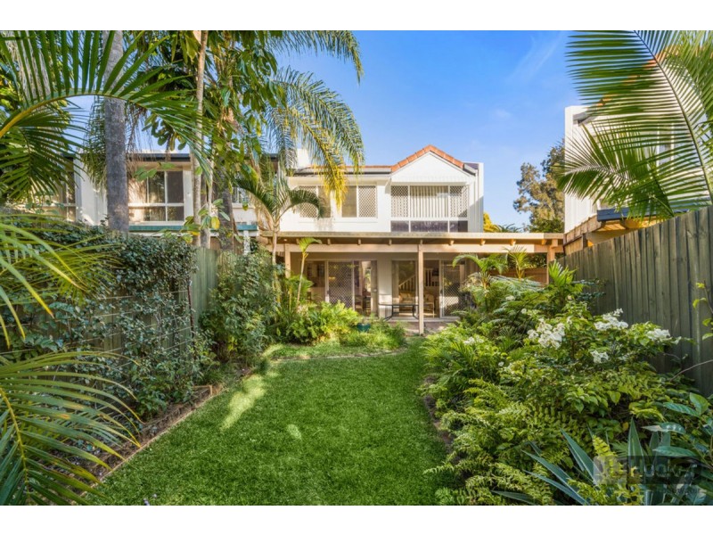 15/77 Government Road, Labrador QLD 4215