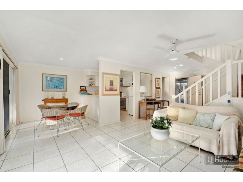 15/77 Government Road, Labrador QLD 4215