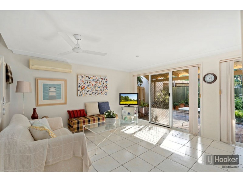 15/77 Government Road, Labrador QLD 4215