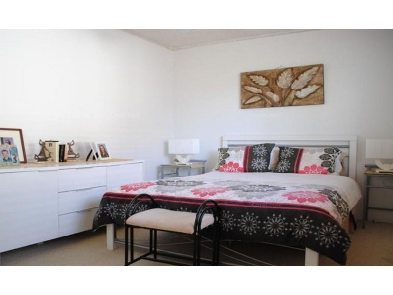 1/6 Vernia Place, Biggera Waters QLD 4216