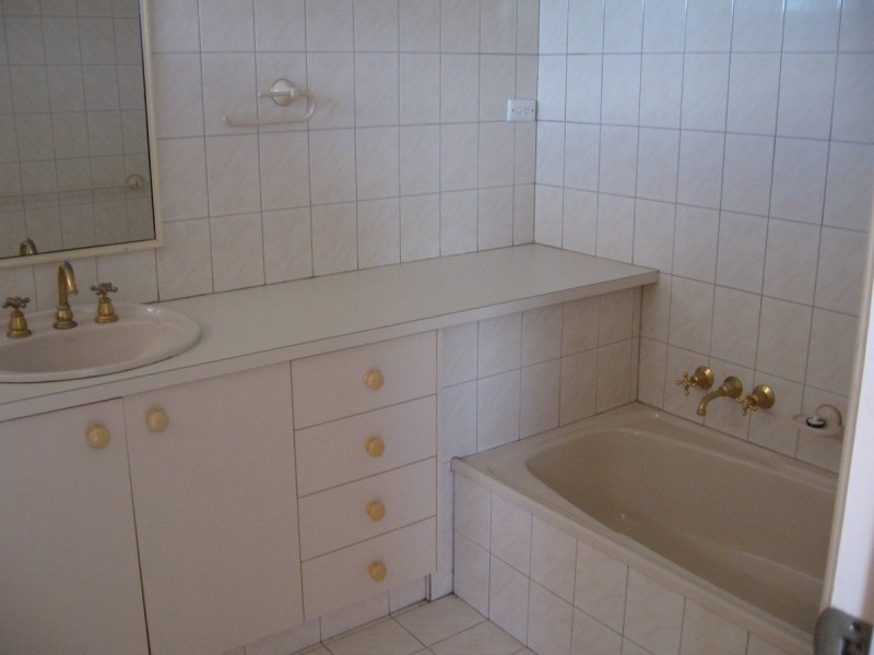 9/142 The Esplanade, Paradise Point QLD 4216