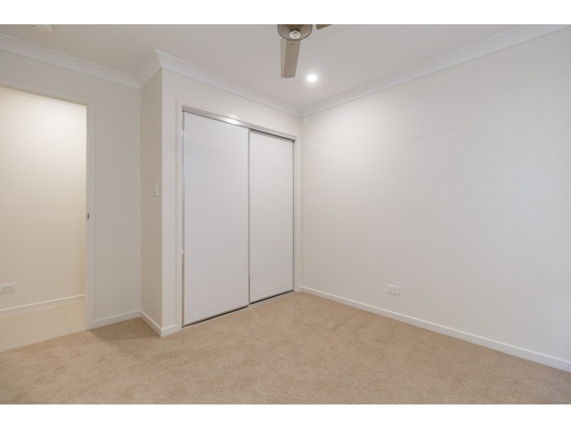 1-4/20 Jimmieson Avenue, Labrador QLD 4215