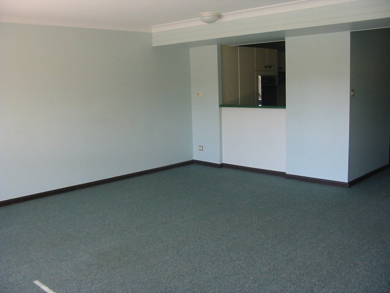 2/112 Bayview Street, Runaway Bay QLD 4216