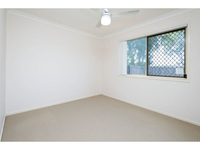 2/25 Crystal Reef Drive, Coombabah QLD 4216