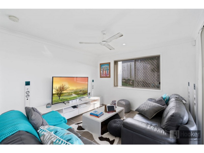 29 Flame Trees Crescent, Maudsland QLD 4210