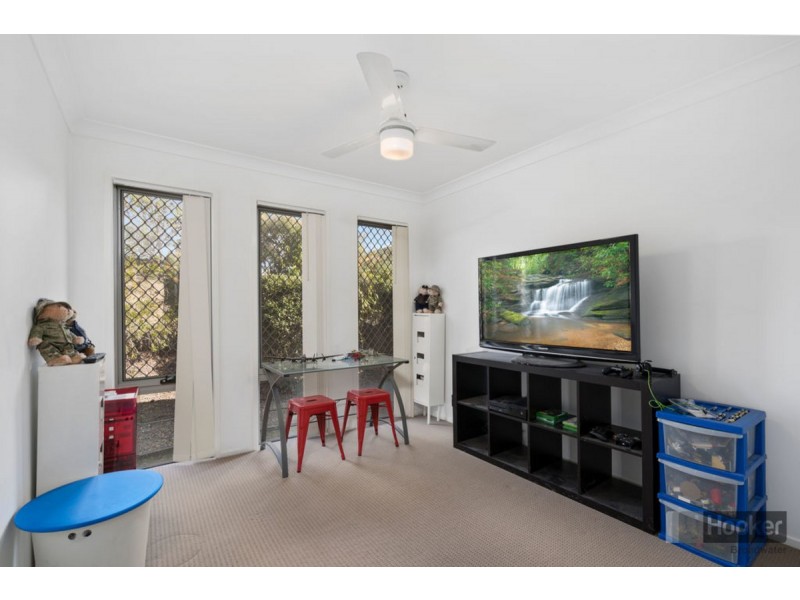 29 Flame Trees Crescent, Maudsland QLD 4210