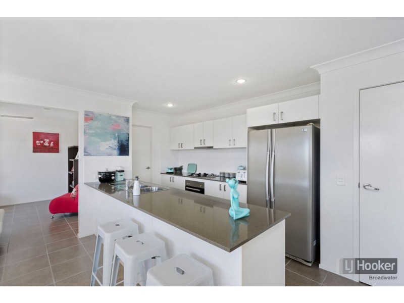 29 Flame Trees Crescent, Maudsland QLD 4210