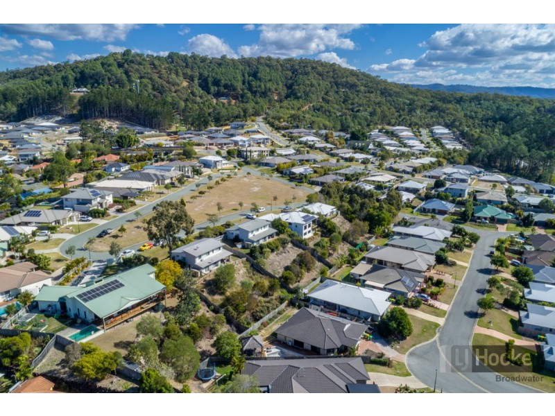 29 Flame Trees Crescent, Maudsland QLD 4210