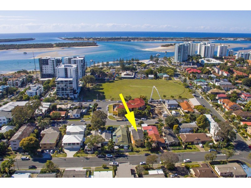 4/9 Middle Street, Labrador QLD 4215