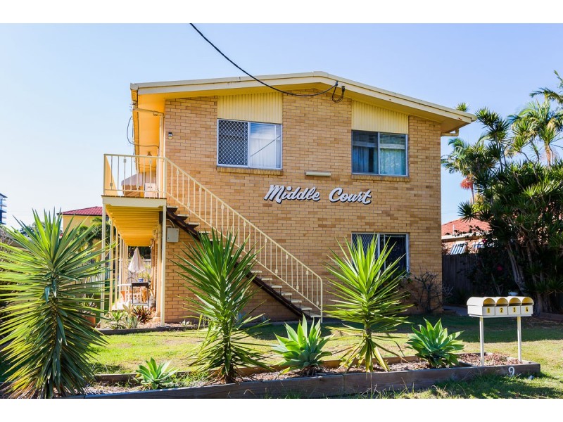 4/9 Middle Street, Labrador QLD 4215