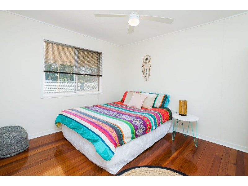 4/9 Middle Street, Labrador QLD 4215