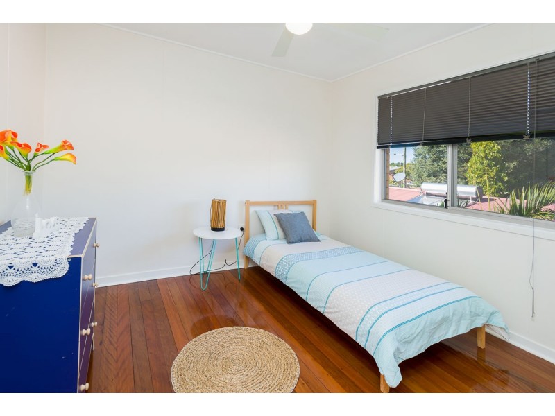 4/9 Middle Street, Labrador QLD 4215