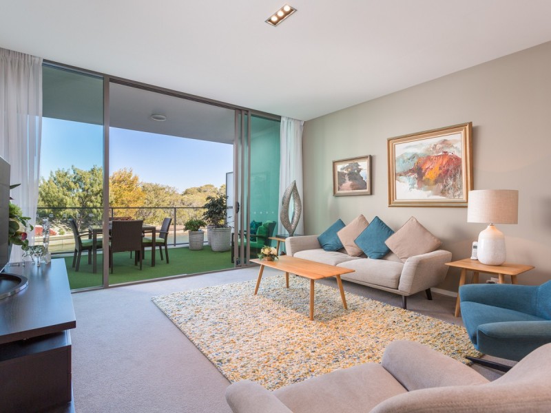 29102/2 Ephraim Island, Paradise Point QLD 4216