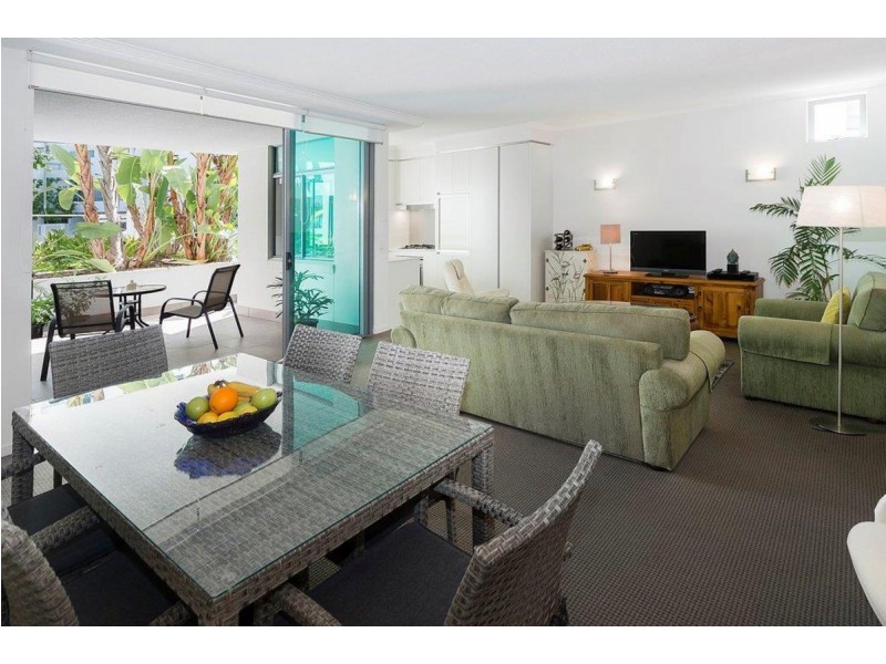 53/20 Bayview Street, Runaway Bay QLD 4216