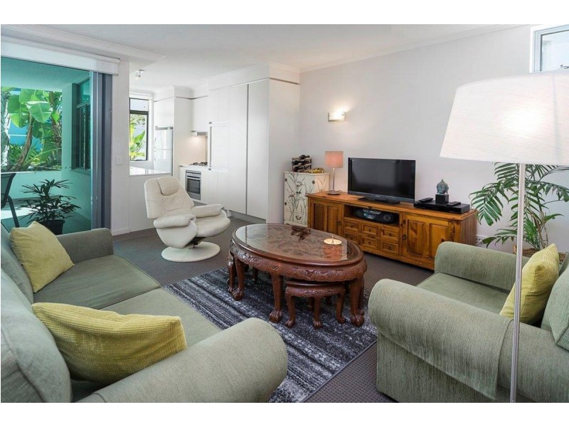 53/20 Bayview Street, Runaway Bay QLD 4216