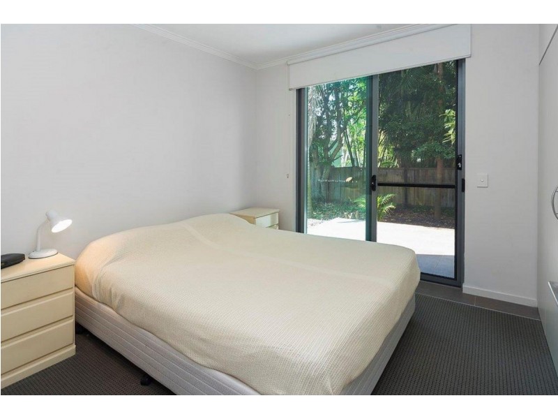 53/20 Bayview Street, Runaway Bay QLD 4216