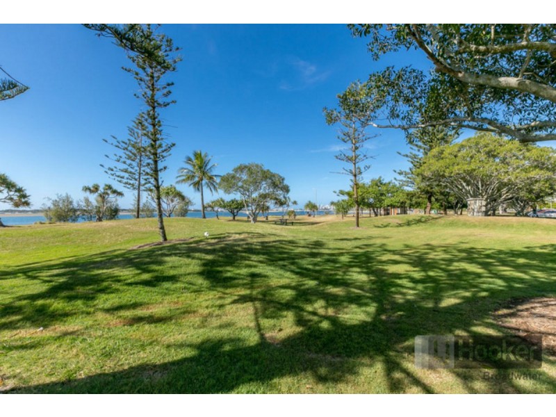 19/224 Marine Parade, Labrador QLD 4215