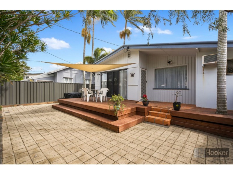 1/20 Middle Street, Labrador QLD 4215