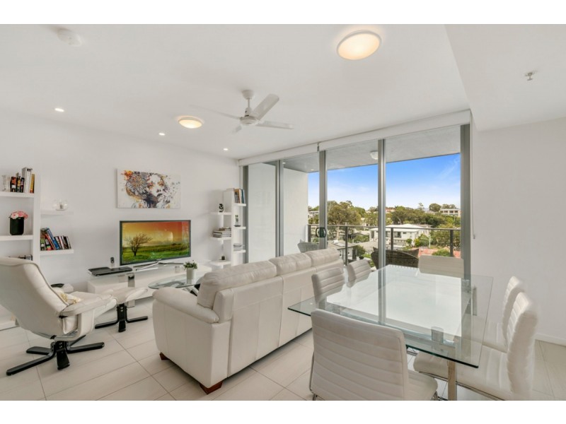 406/17 Bath Street, Labrador QLD 4215