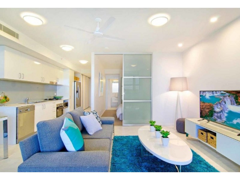 406/17 Bath Street, Labrador QLD 4215