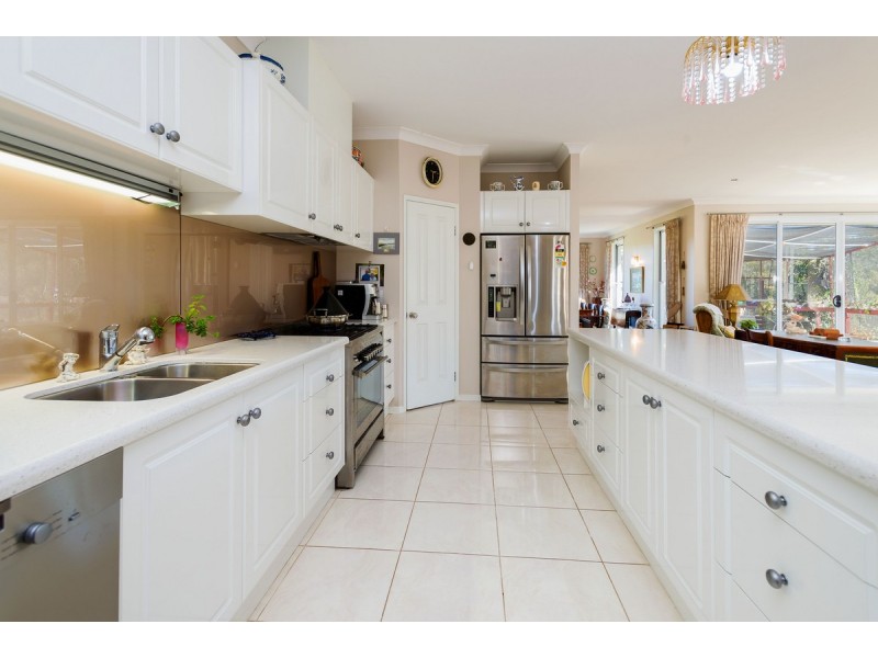 13 Ben Dalley Drive, Helensvale QLD 4212