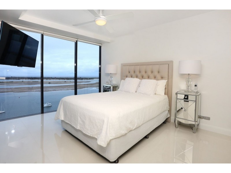 1502/230 Marine Parade, Labrador QLD 4215