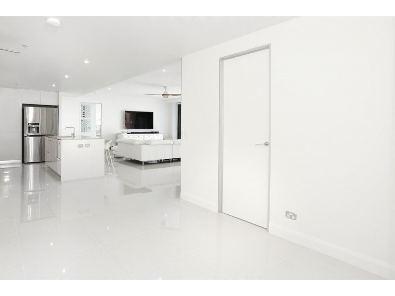 1502/230 Marine Parade, Labrador QLD 4215