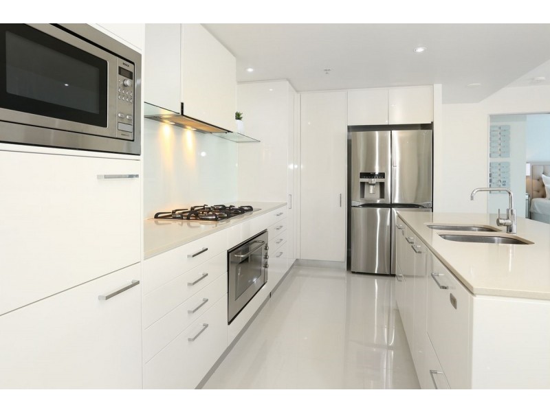 1502/230 Marine Parade, Labrador QLD 4215