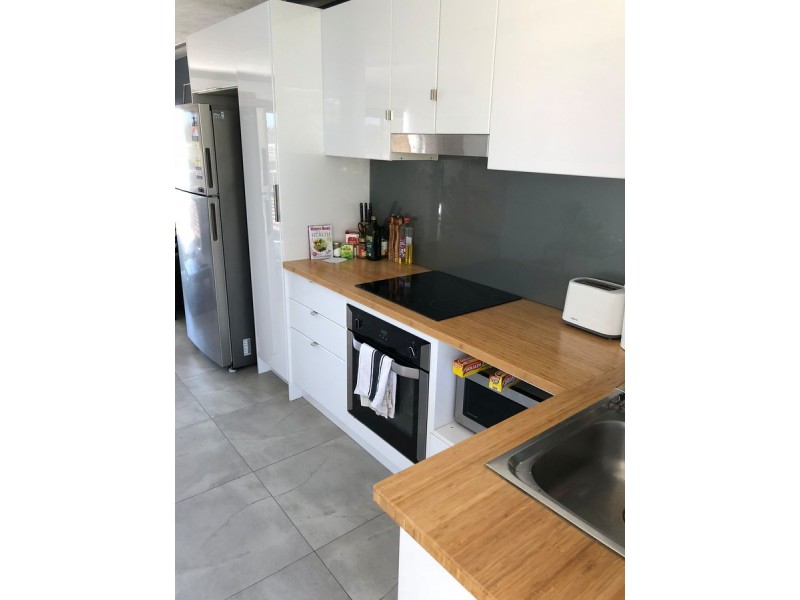 11/54 Frank Street, Labrador QLD 4215