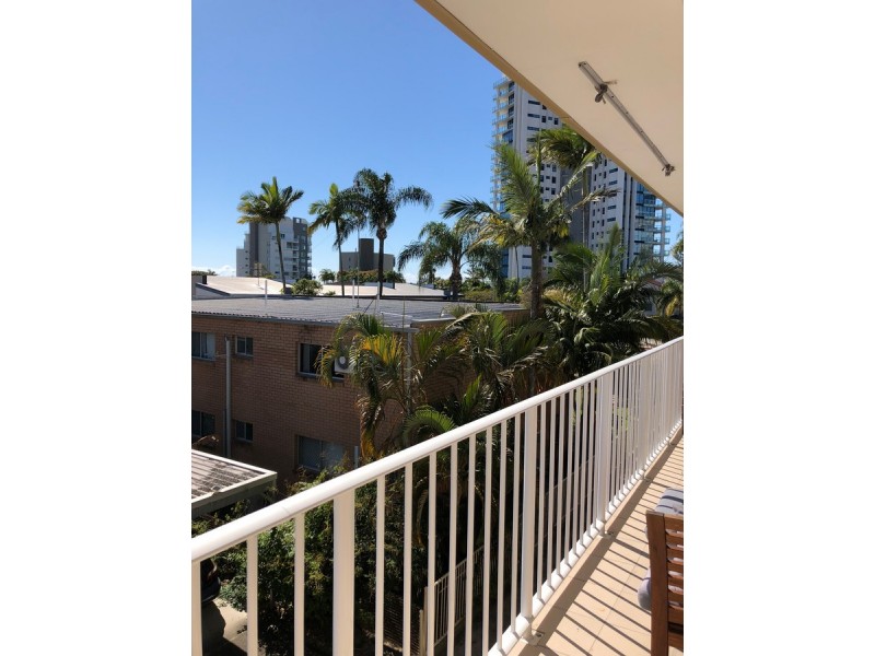 11/54 Frank Street, Labrador QLD 4215