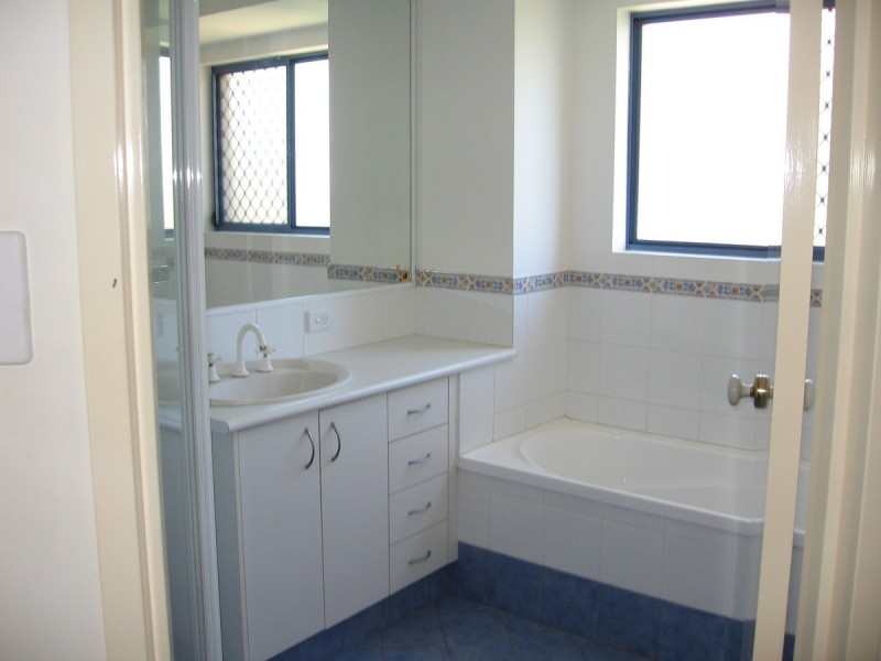 11/89 Frank Street, Labrador QLD 4215