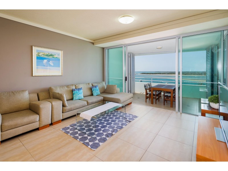 910/360 Marine Parade, Labrador QLD 4215