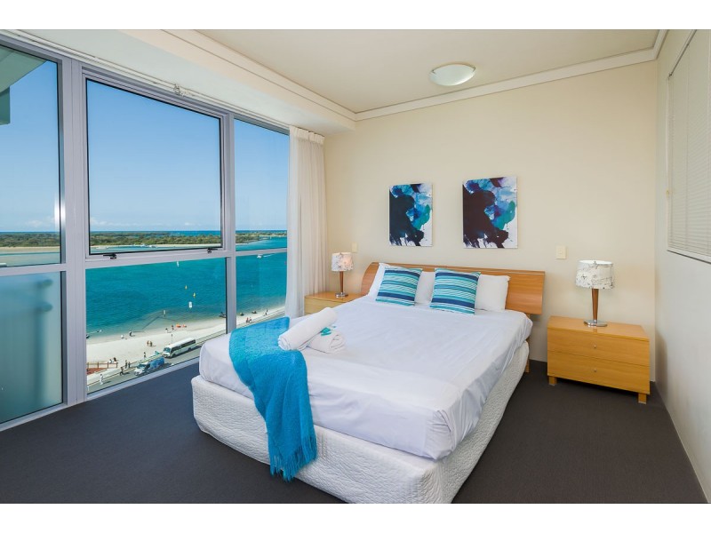 910/360 Marine Parade, Labrador QLD 4215