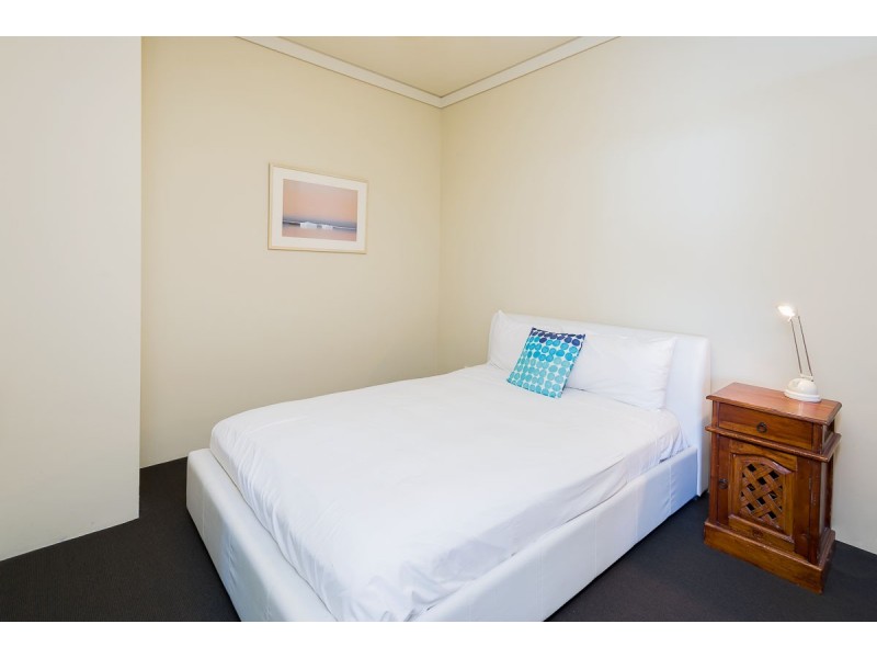 910/360 Marine Parade, Labrador QLD 4215