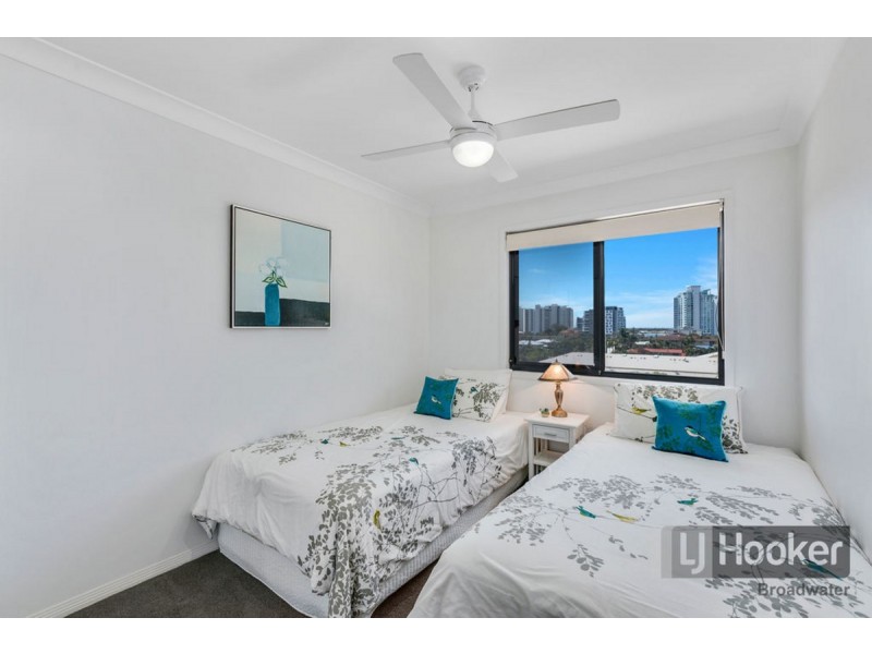 4/62 Imperial Parade, Labrador QLD 4215