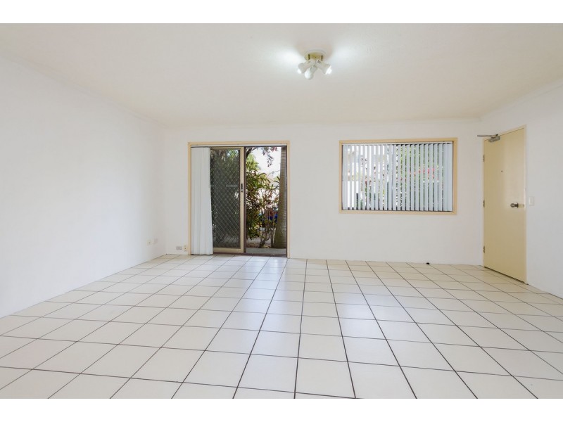 3/9 Bradford Street, Labrador QLD 4215