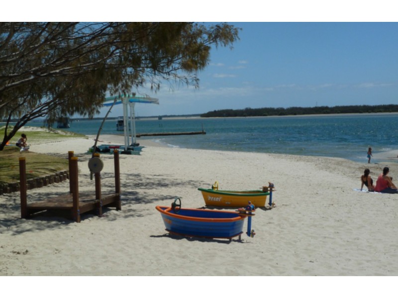 3/9 Bradford Street, Labrador QLD 4215