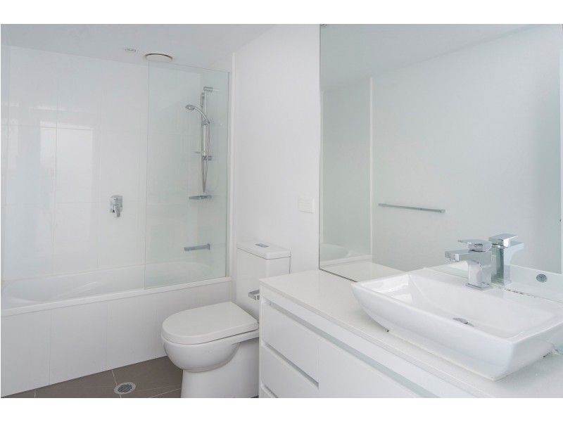 304/43 Harbour Town Drive, Biggera Waters QLD 4216