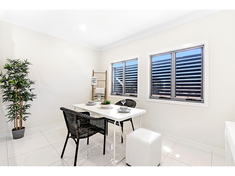 3/43 Harley Street, Labrador QLD 4215