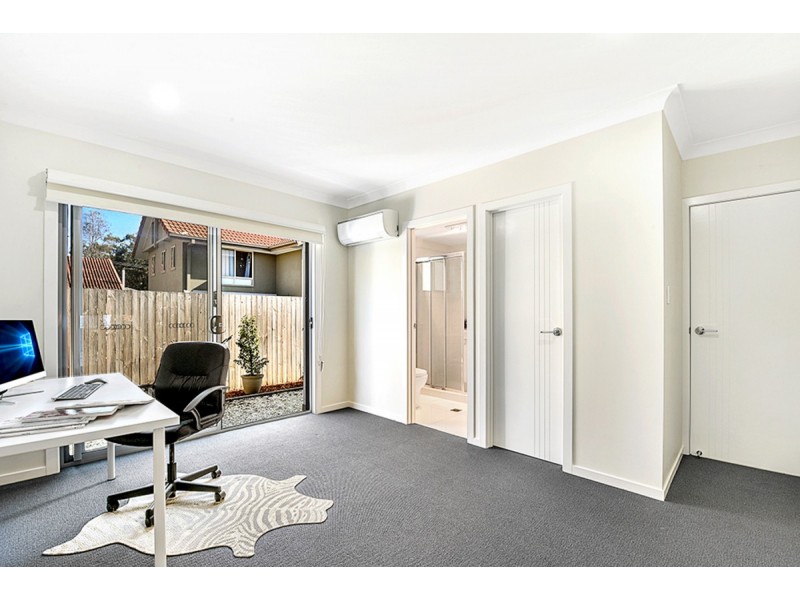 3/43 Harley Street, Labrador QLD 4215